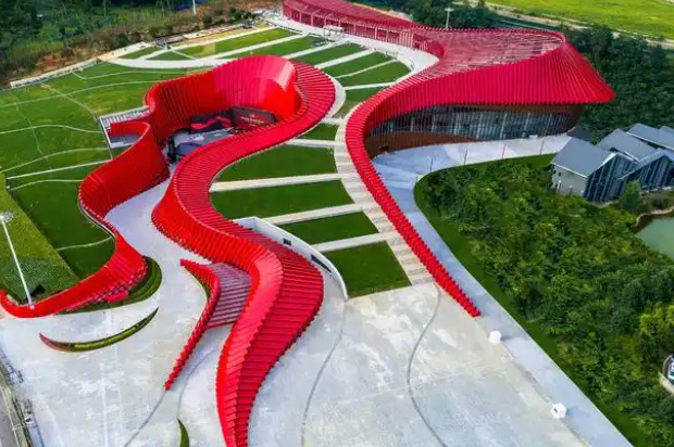 主題體驗館1:1制作數字沙盤模型還原了貴州地貌